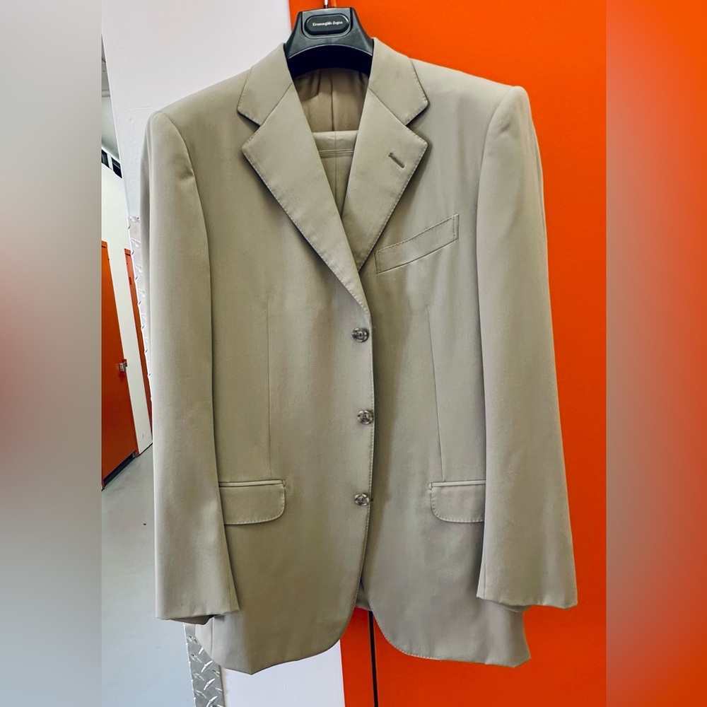 Ermenegildo Zegna Tan SUIT with Classic Cut. A Classic For Hot & Summer Weather